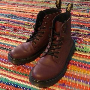 Burgundy Red Launa Doc Martens women’s size 8
